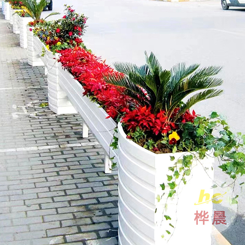 深圳玻璃鋼雕塑制品價格大概是多少呢？